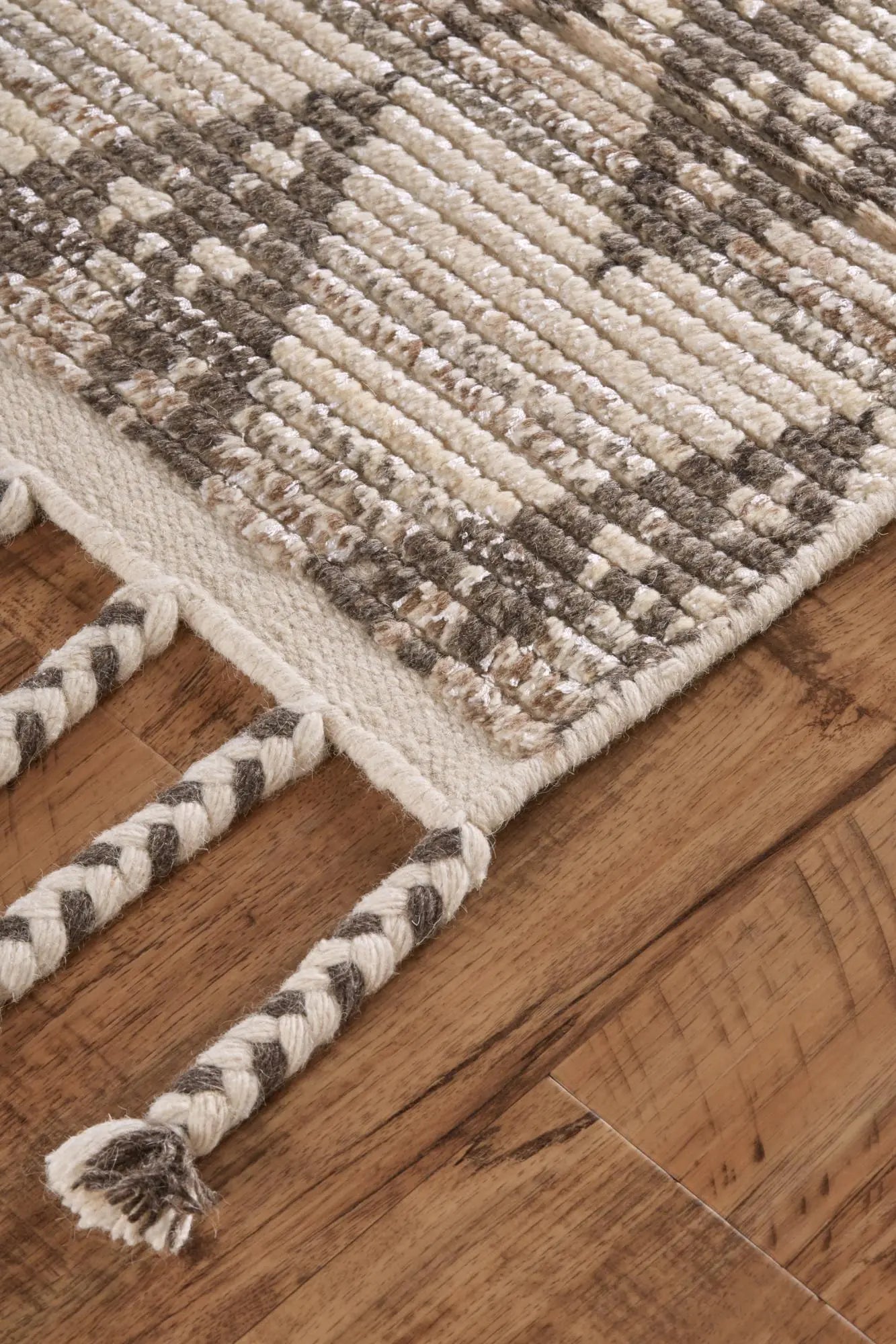 5' X 8' Ivory Gray And Taupe Wool Geometric Hand Knotted Area Rug Homeroots Home Decor