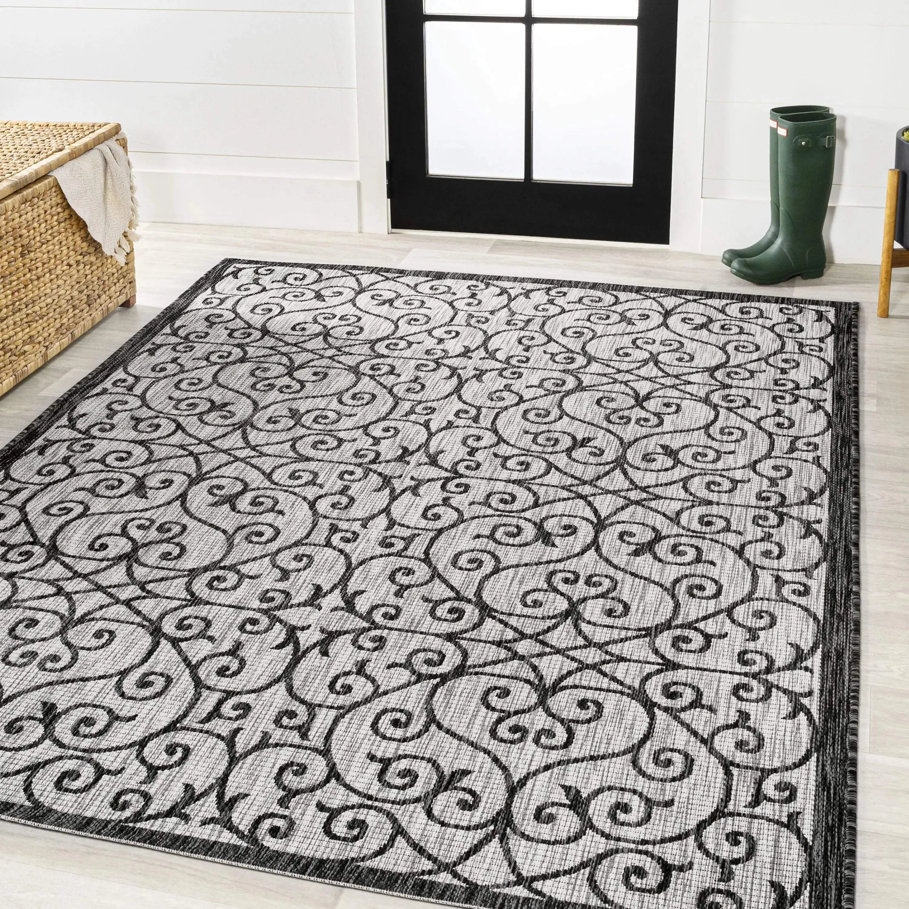 5' X 8' Light Gray And Black Geometric Indoor Outdoor Area Rug Homeroots Outdoor