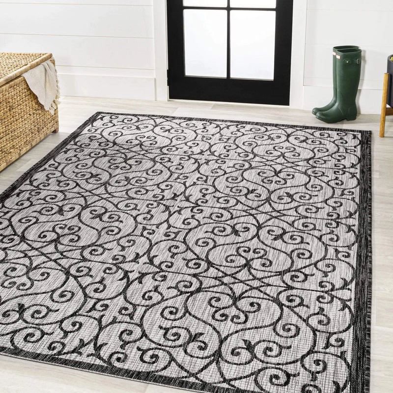 5' X 8' Light Gray And Black Geometric Indoor Outdoor Area Rug Homeroots Outdoor