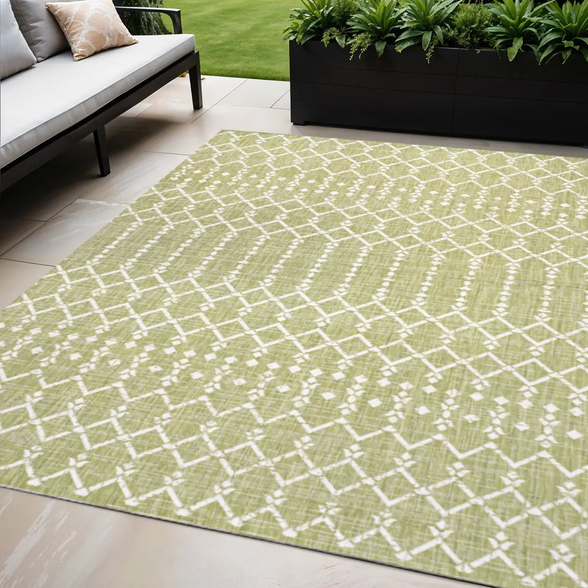 5' X 8' Light Green And Cream Trellis Indoor Outdoor Area Rug Homeroots Outdoor