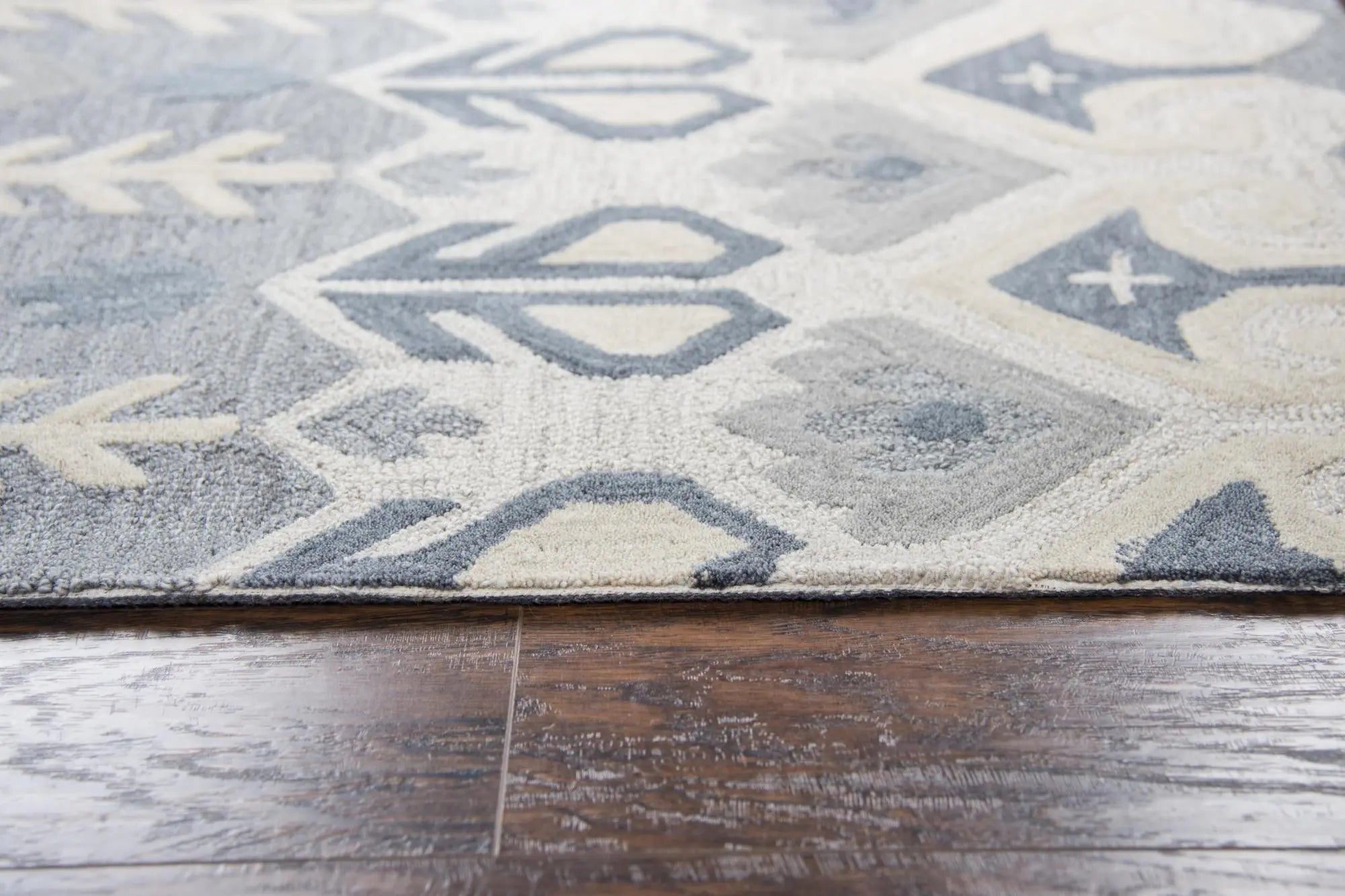 5' X 8' Natural Tan Gray And Dark Gray Wool Southwestern Hand Tufted Area Rug Homeroots Home Decor