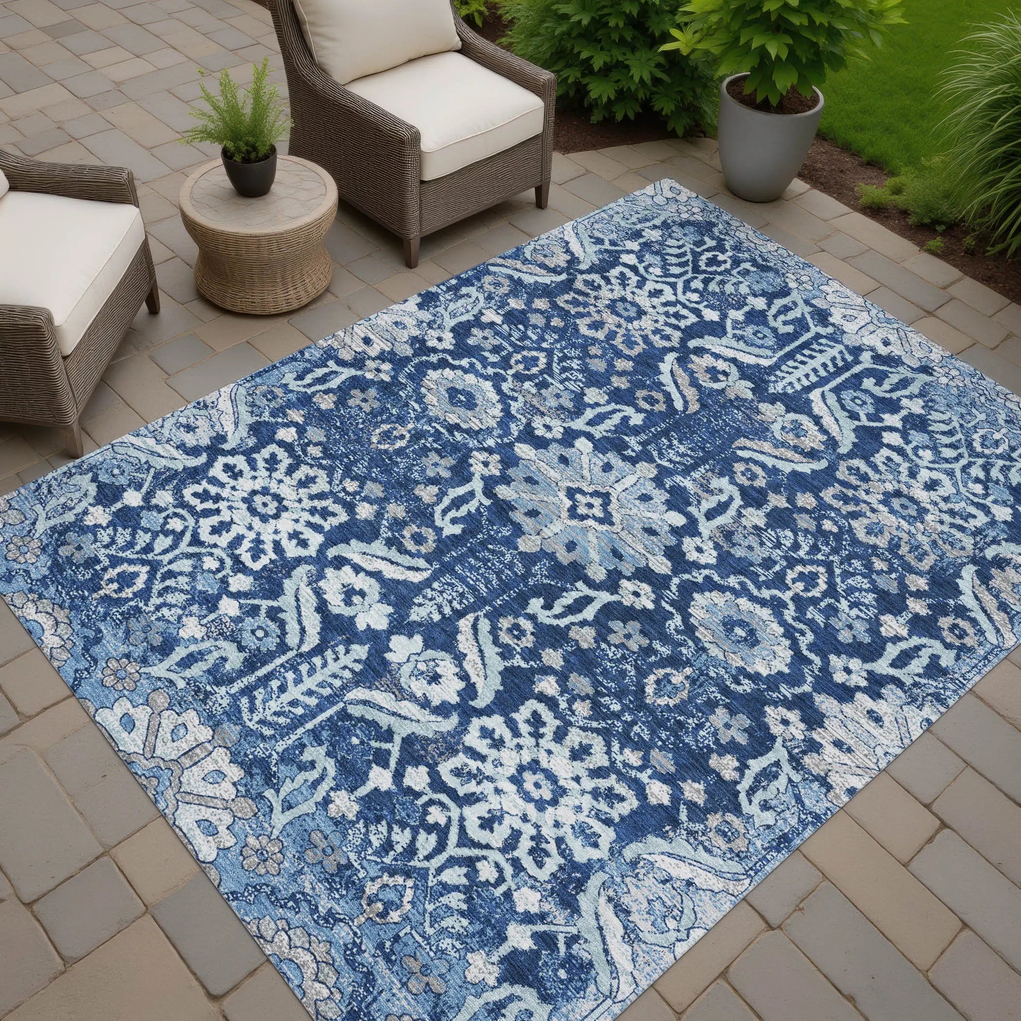 5' X 8' Navy Blue And Blue Damask Washable Indoor Outdoor Area Rug Homeroots Outdoor
