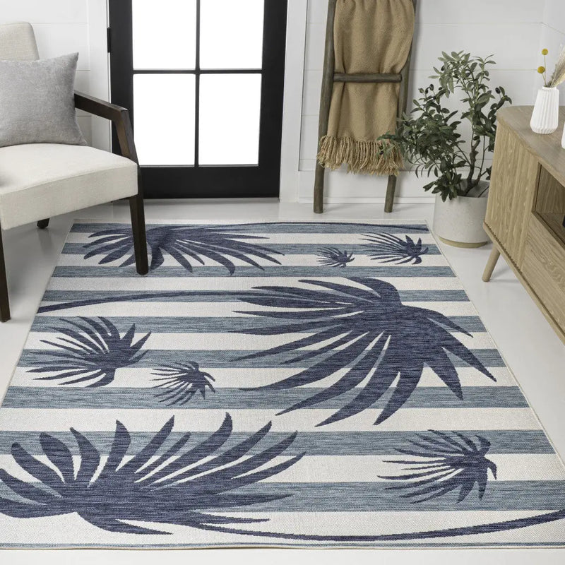 5' X 8' Navy Blue And Cream Floral Indoor Outdoor Area Rug Homeroots Outdoor