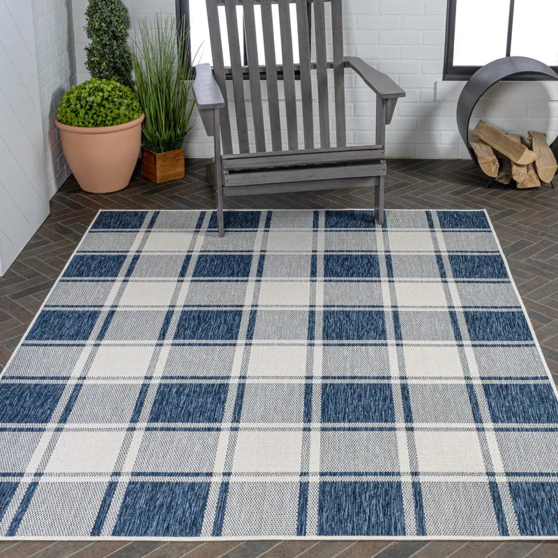 5' X 8' Navy Blue And Cream Gingham Indoor Outdoor Area Rug - GreatEagleInc