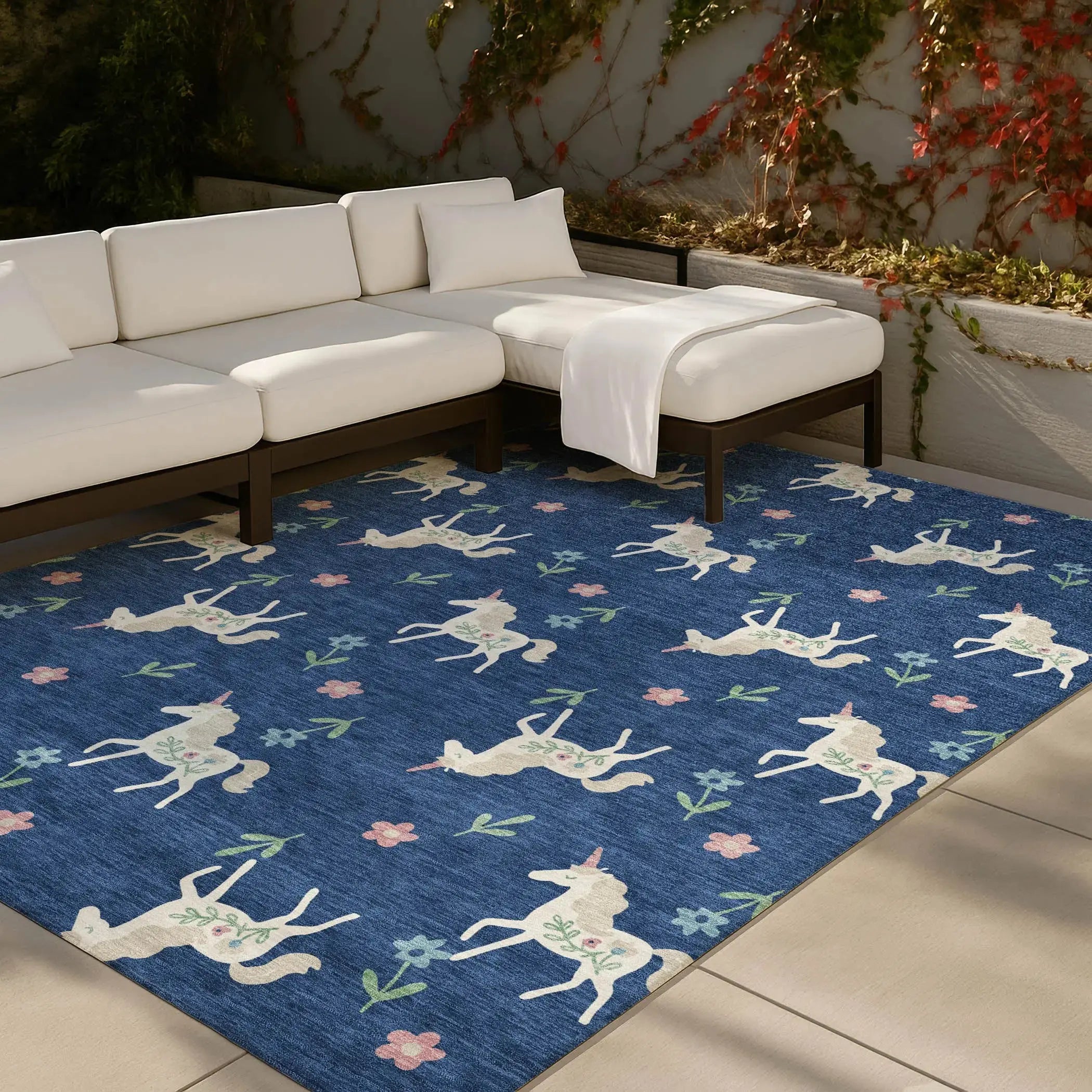 5' X 8' Navy Blue And Green Floral Washable Indoor Outdoor Area Rug Homeroots Outdoor