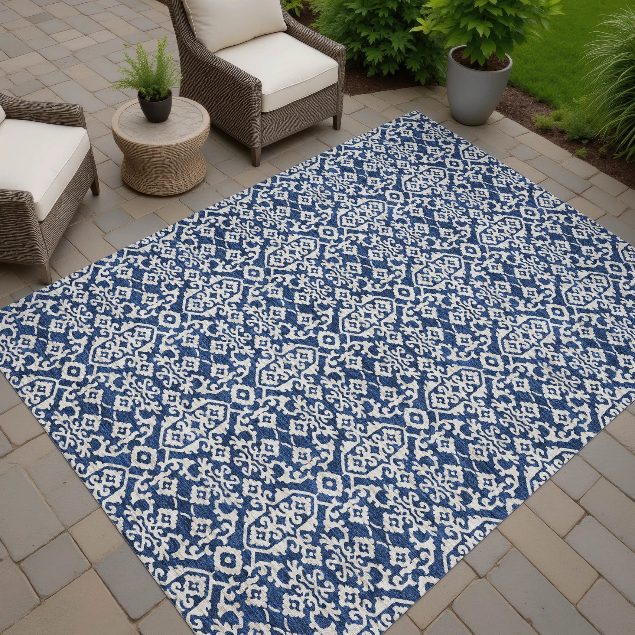 5' X 8' Navy Blue And Silver Oriental Washable Indoor Outdoor Area Rug Homeroots Outdoor