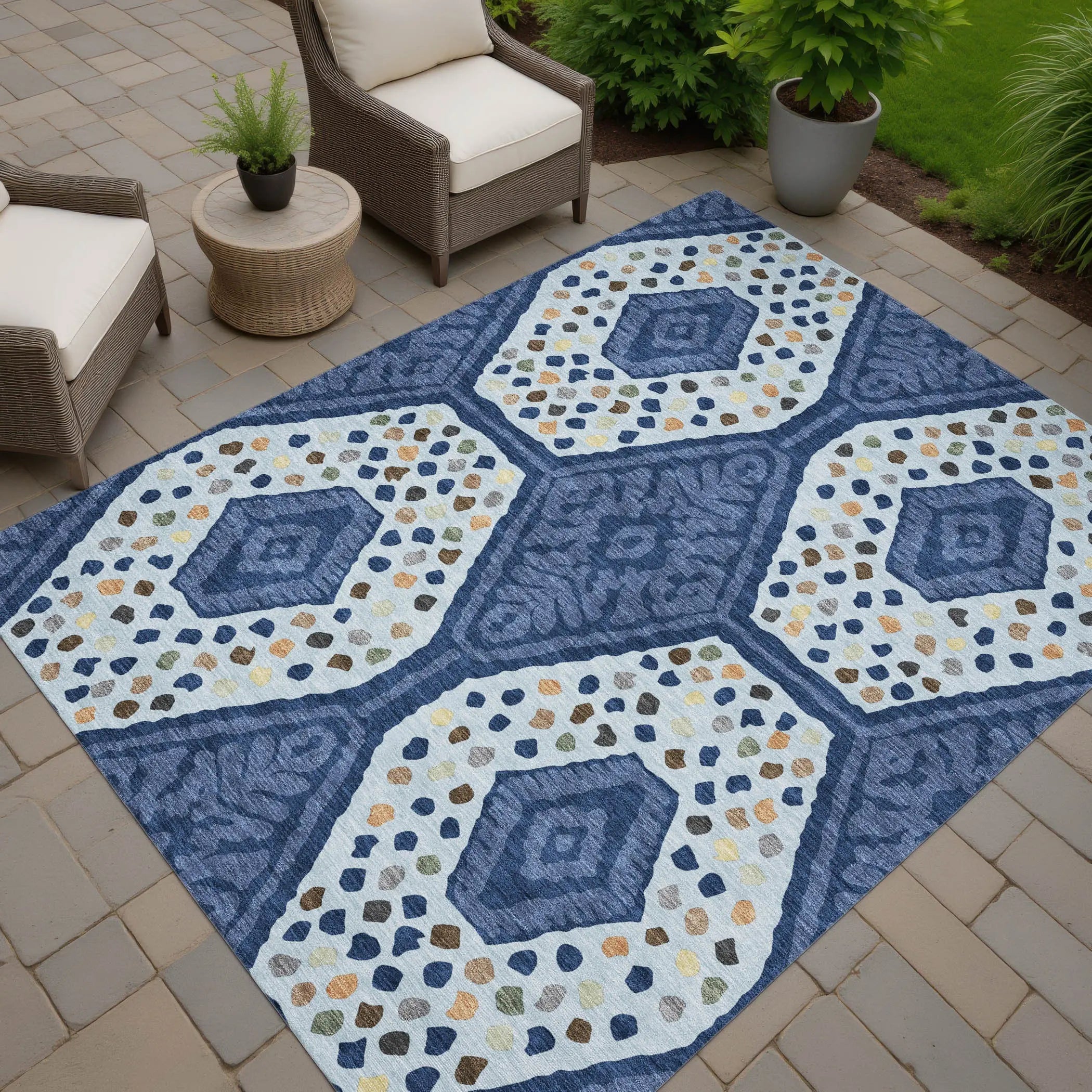 5' X 8' Navy Blue And Sky Blue Tribal Washable Indoor Outdoor Area Rug Homeroots Outdoor