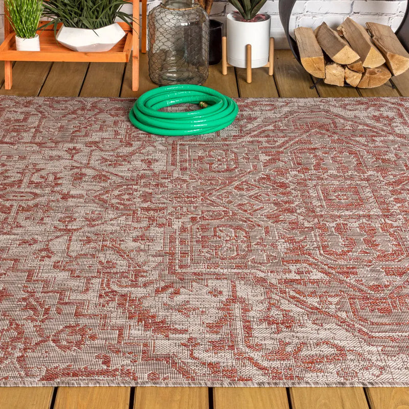 5' X 8' Red And Taupe Medallion Indoor Outdoor Area Rug Homeroots Outdoor