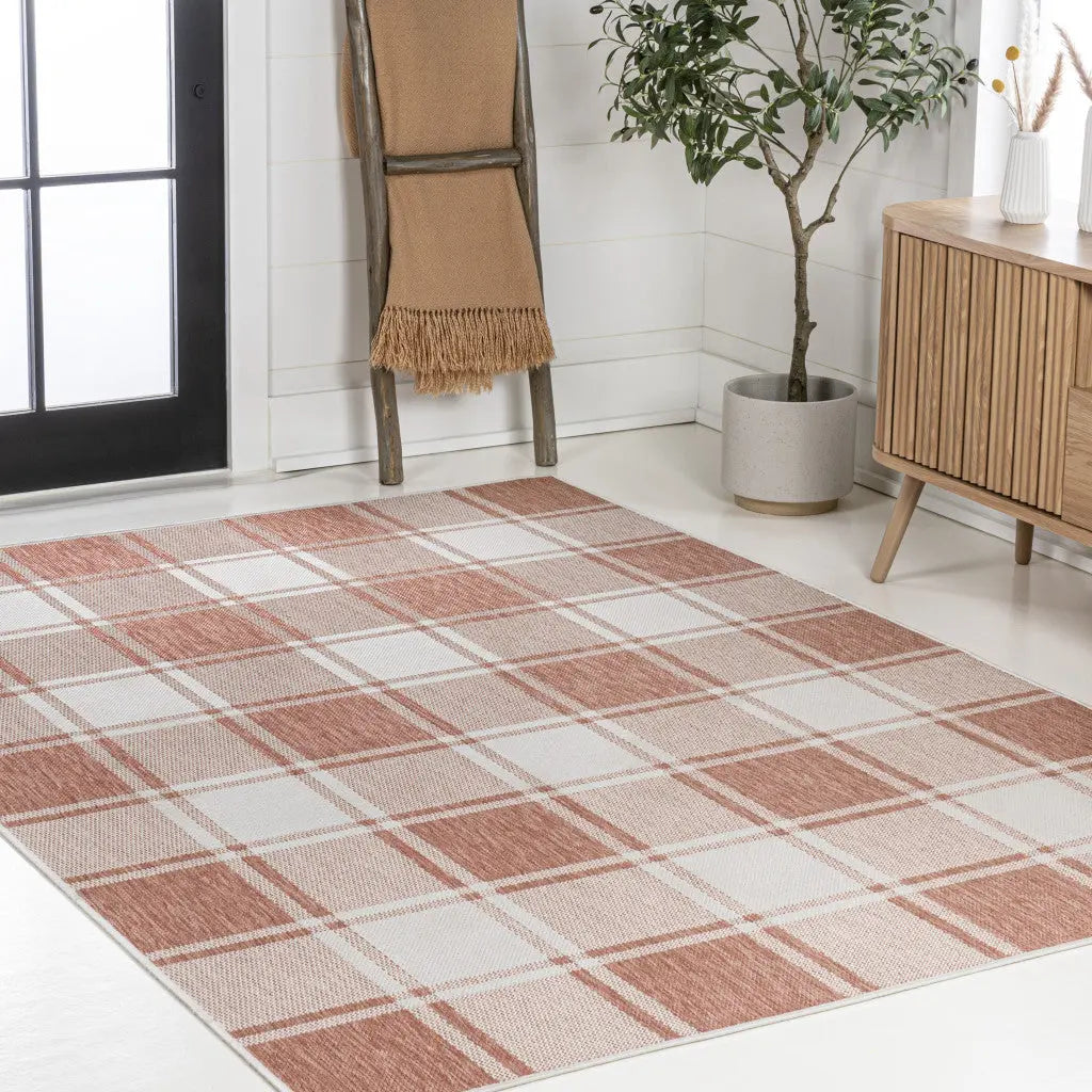 5' X 8' Salmon And Cream Gingham Indoor Outdoor Area Rug - GreatEagleInc