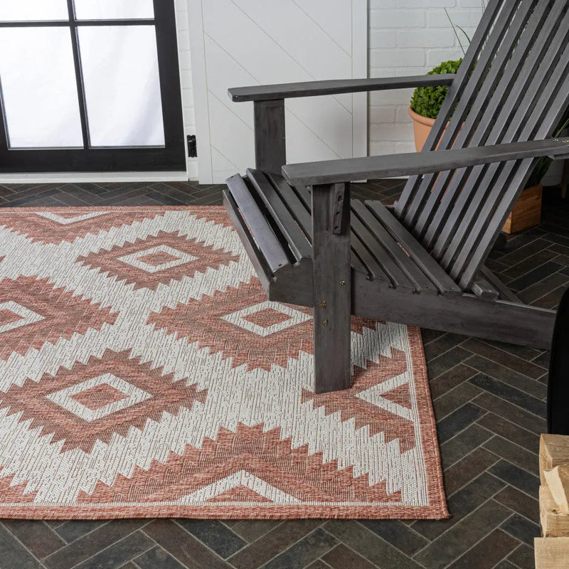 5' X 8' Salmon And Cream Moroccan Indoor Outdoor Area Rug - GreatEagleInc
