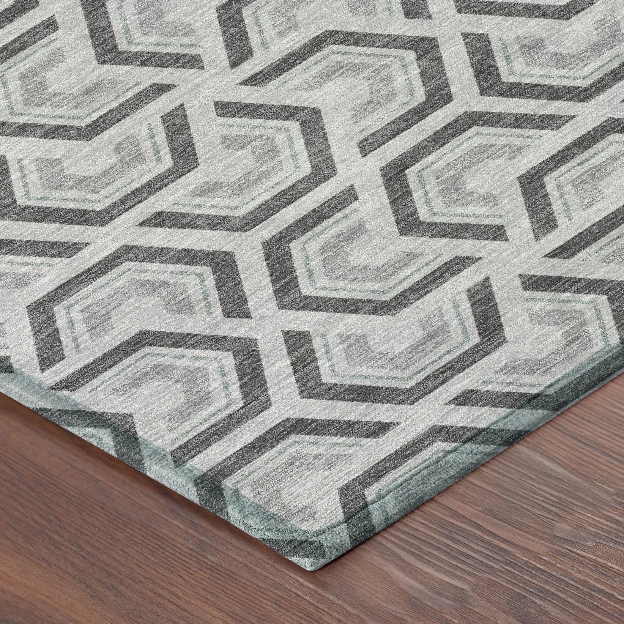 5' X 8' Silver And Graphite Geometric Washable Indoor Outdoor Area Rug Homeroots Outdoor