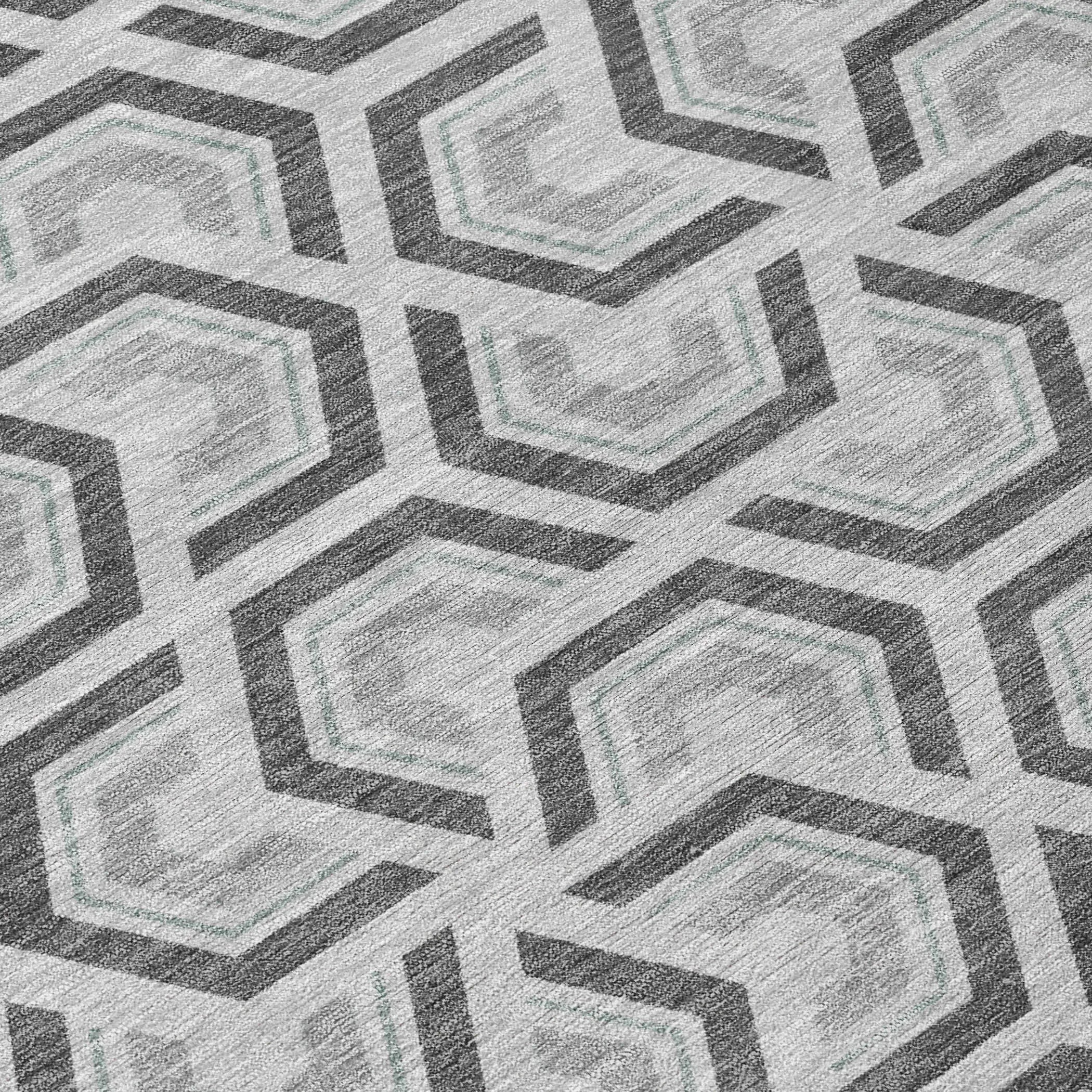 5' X 8' Silver And Graphite Geometric Washable Indoor Outdoor Area Rug Homeroots Outdoor
