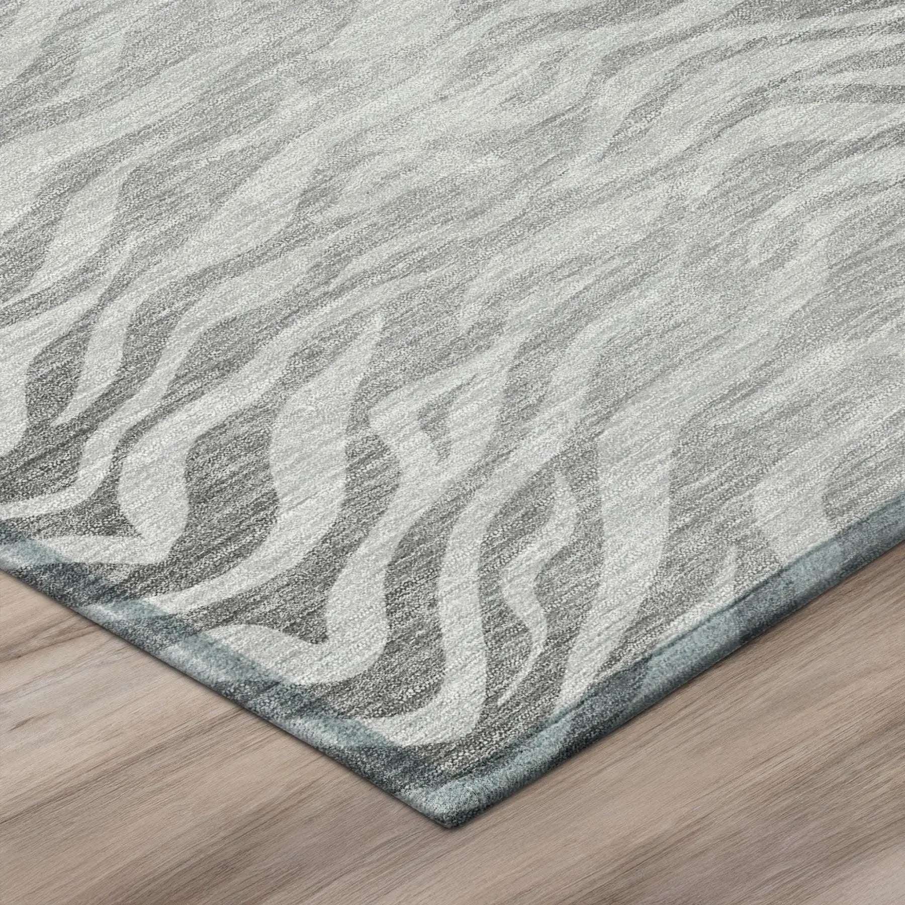 5' X 8' Silver And Gray Animal Print Washable Indoor Outdoor Area Rug Homeroots Outdoor