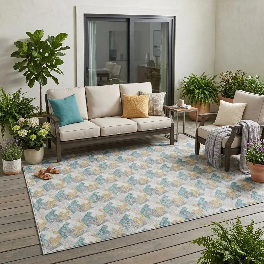 5' X 8' Silver And Gray Geometric Washable Indoor Outdoor Area Rug Homeroots Outdoor