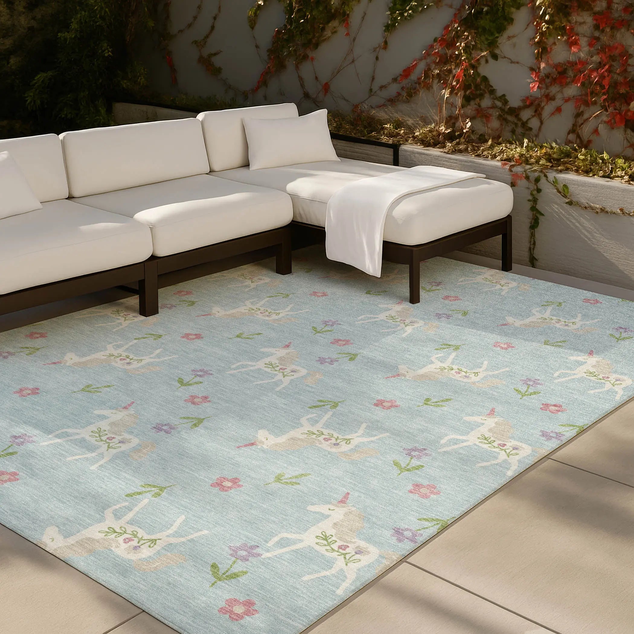 5' X 8' Sky Blue And Blue Floral Washable Indoor Outdoor Area Rug Homeroots Outdoor