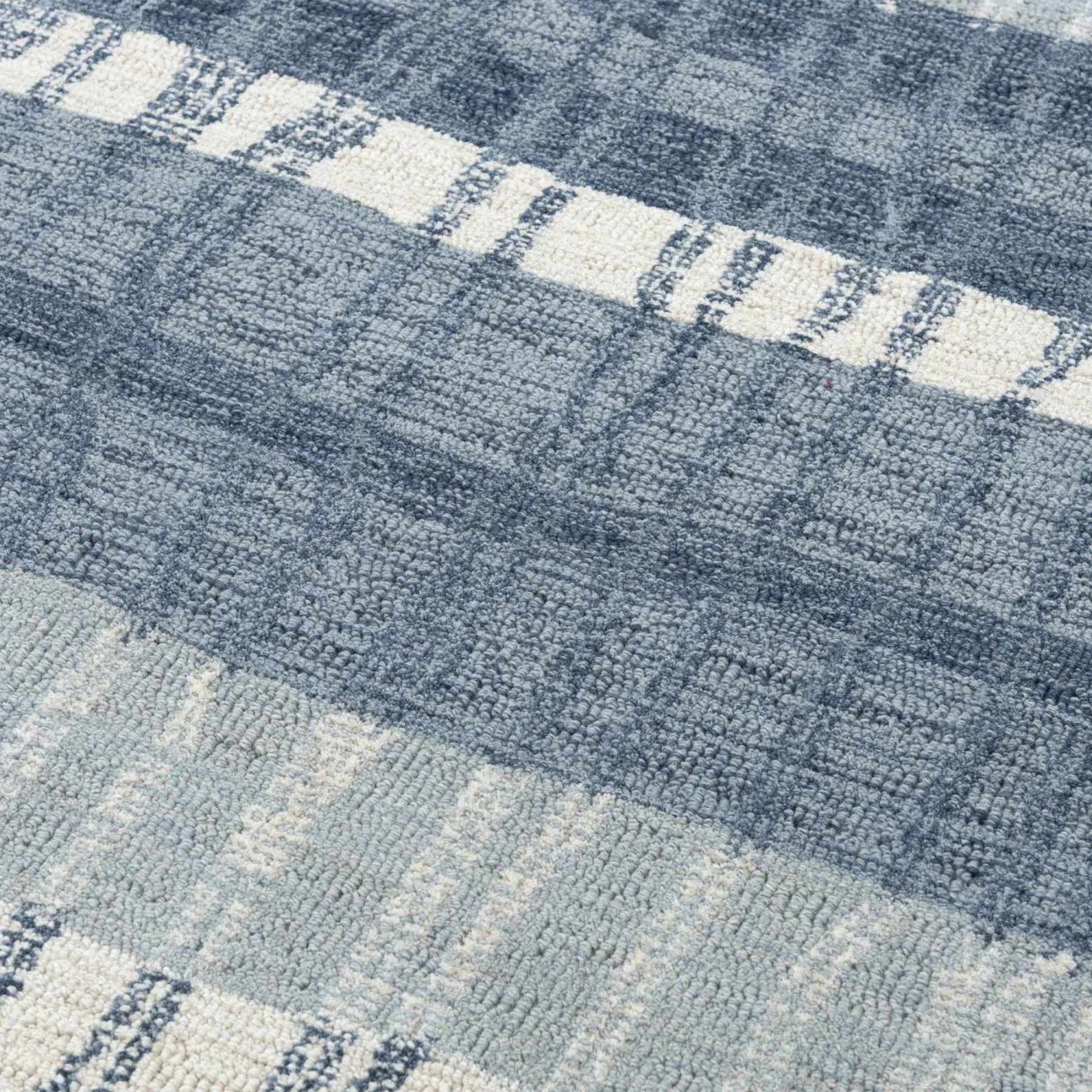5' X 8' Tan And Natural Wool Striped Hand Tufted Area Rug Homeroots Home Decor