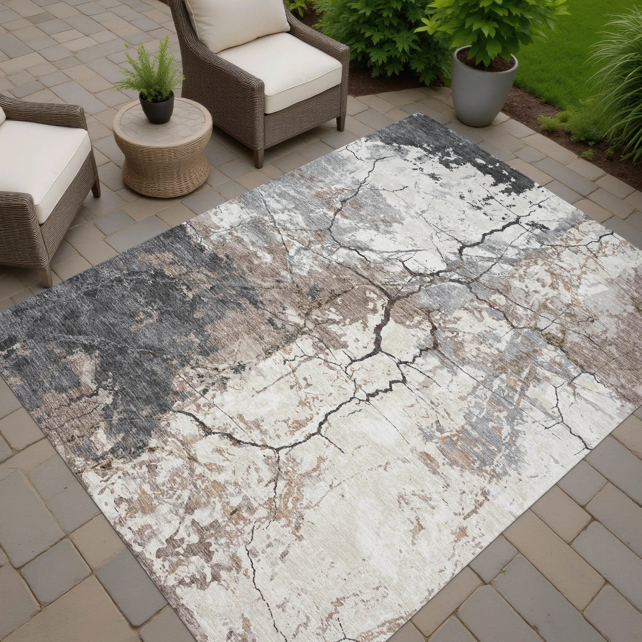 5' X 8' Taupe And Beige Abstract Washable Indoor Outdoor Area Rug Homeroots Outdoor