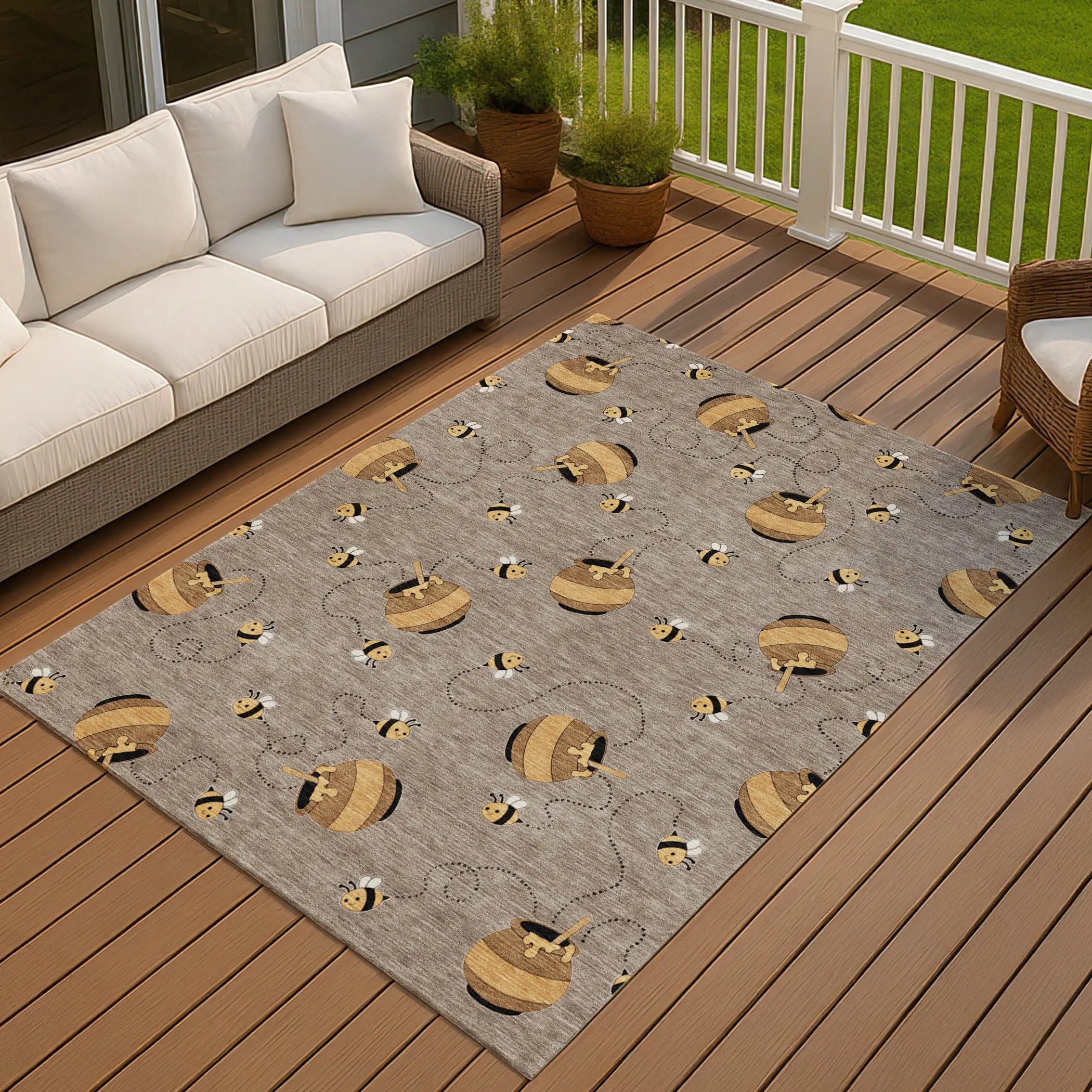 5' X 8' Taupe And Beige Geometric Washable Indoor Outdoor Area Rug Homeroots Outdoor