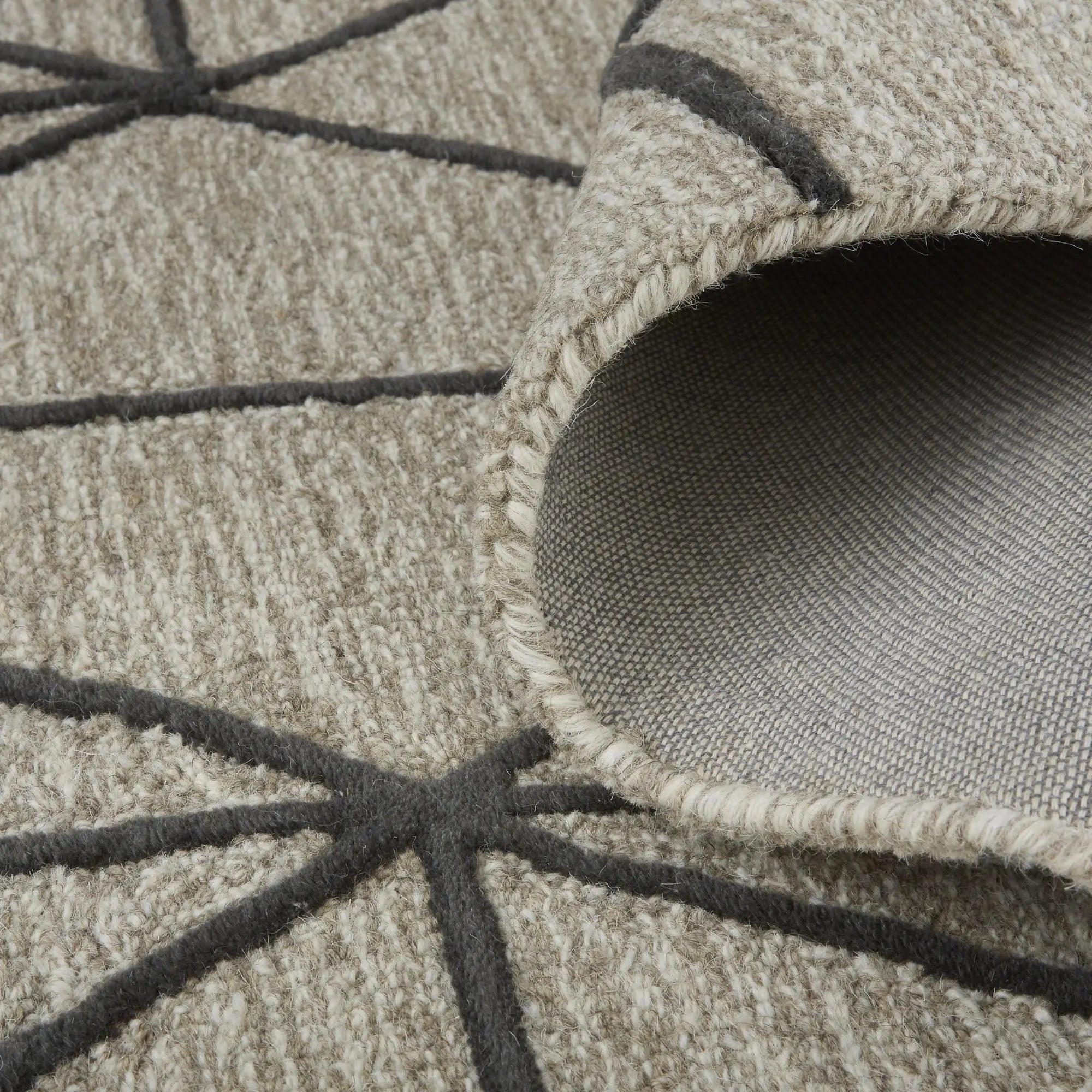 5' X 8' Taupe And Black Wool Geometric Hand Tufted Area Rug Homeroots Home Decor