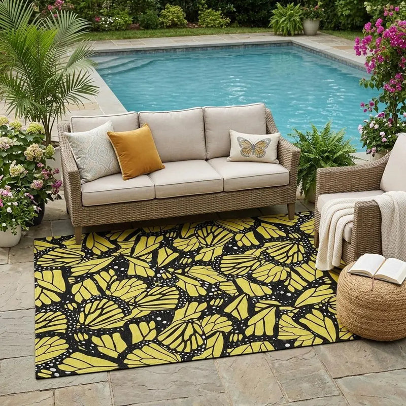 5' X 8' Yellow And Gold Animal Print Washable Indoor Outdoor Area Rug Homeroots Outdoor