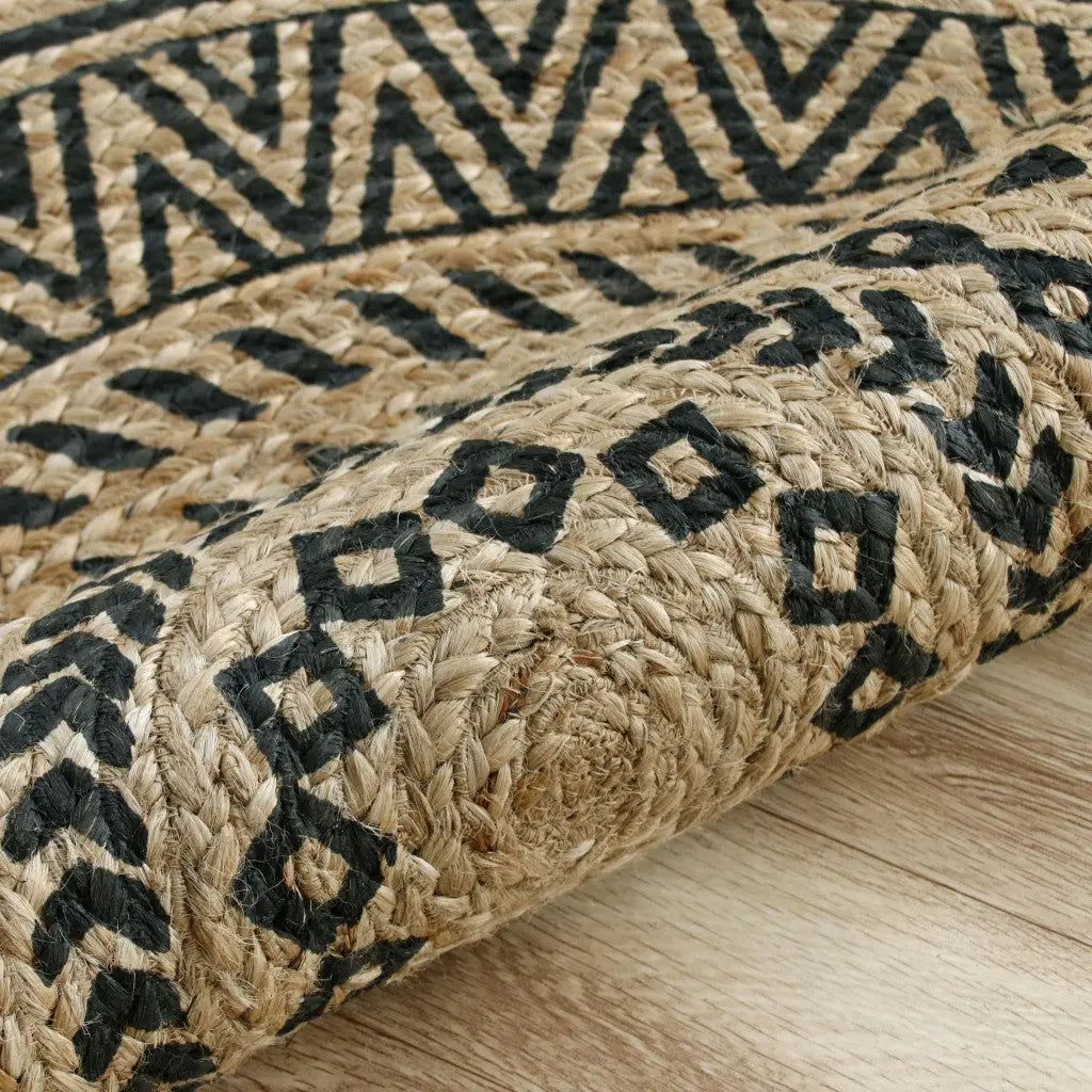 6' Black And Gray Tribal Hand Tufted Round Rug Homeroots Home Decor