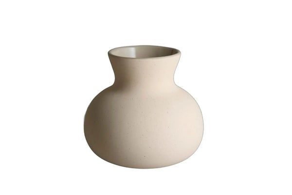 6" Cream Ceramic Round Table Vase With Sculptural Details Homeroots Home Decor