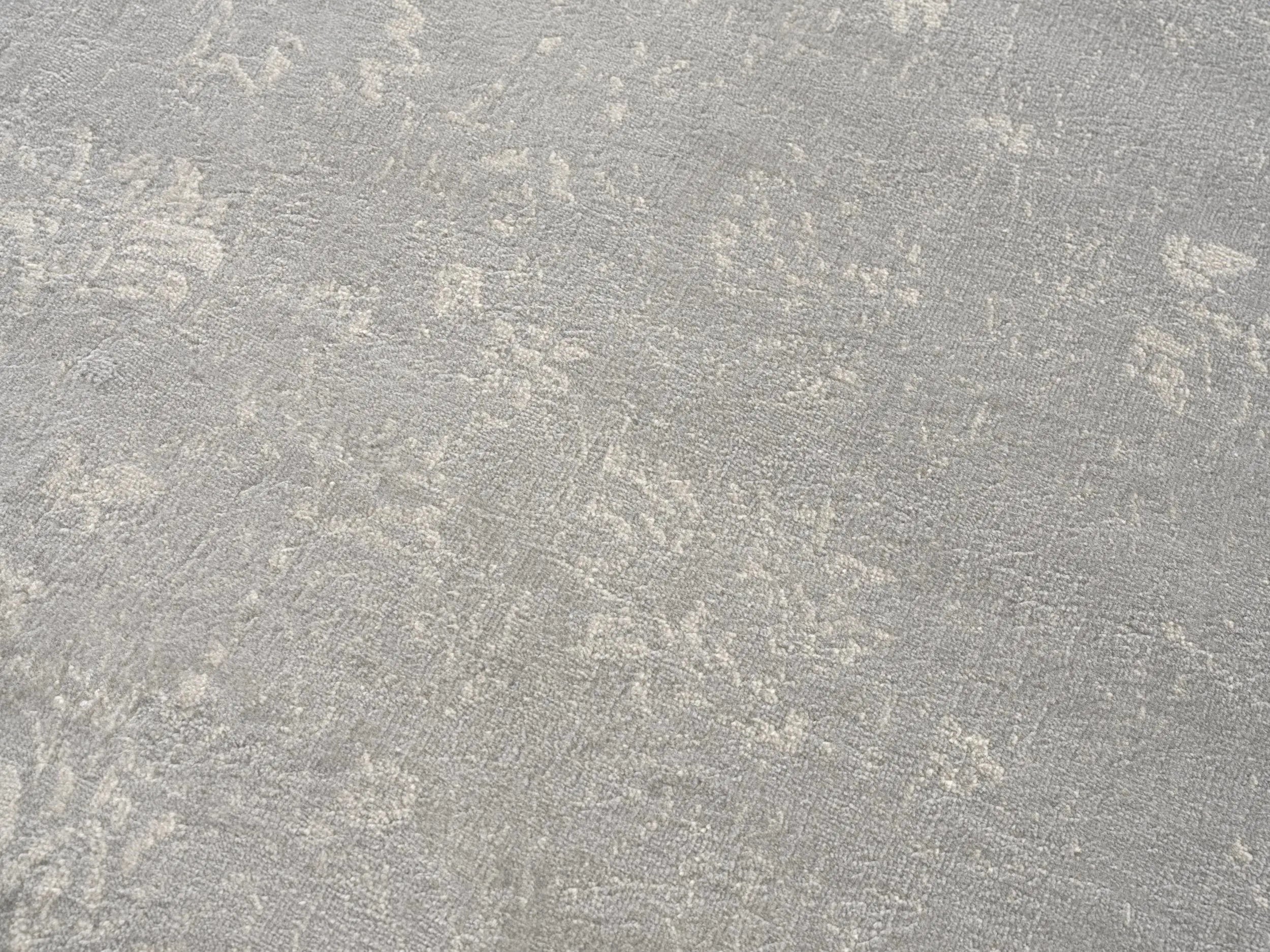 6' Gray And Beige Abstract Area Rug Homeroots Home Decor