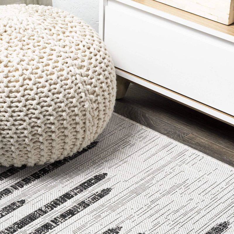 6' Ivory And Black Round Striped Indoor Outdoor Area Rug - GreatEagleInc