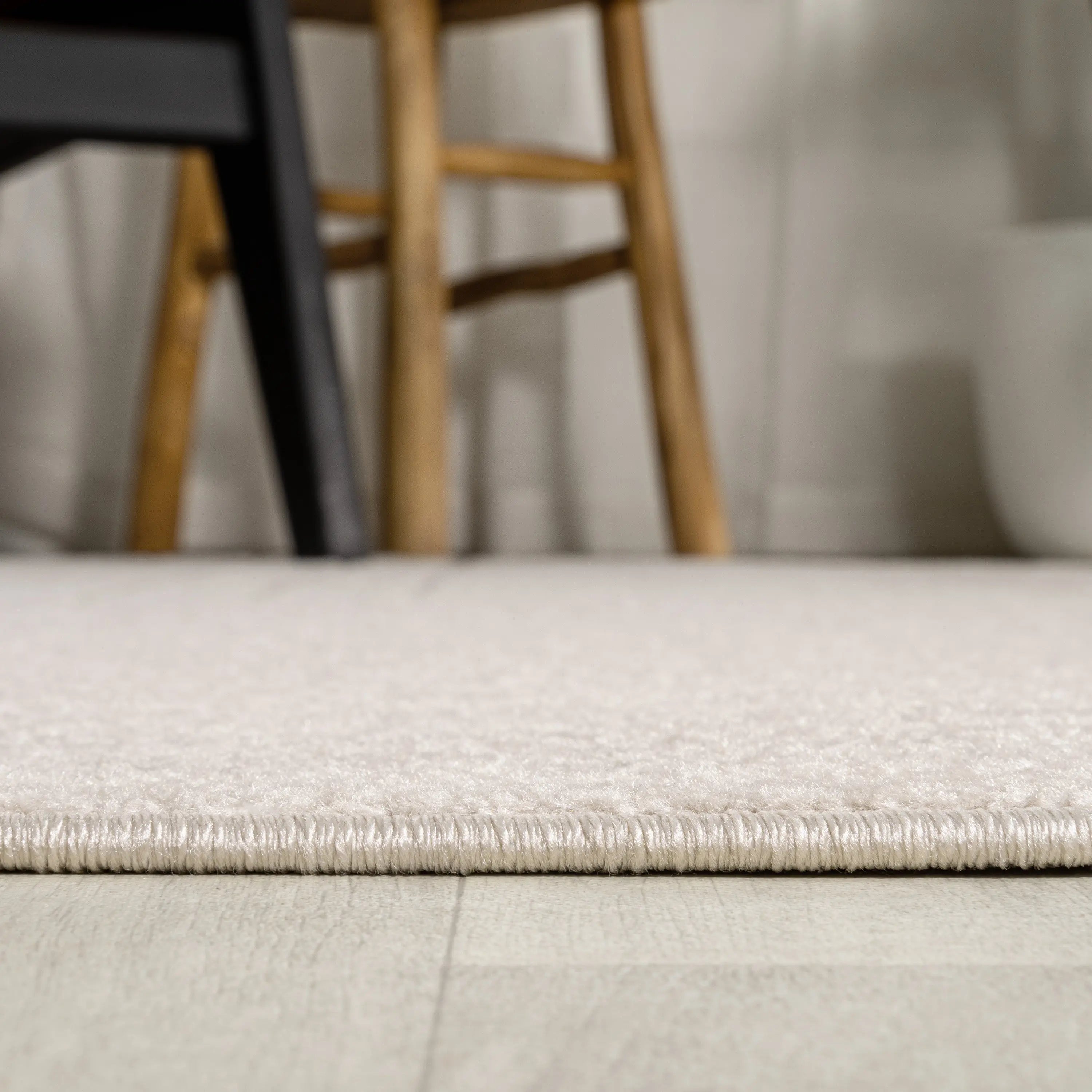 6' Ivory And Cream Round Striped Indoor Outdoor Area Rug Homeroots Outdoor