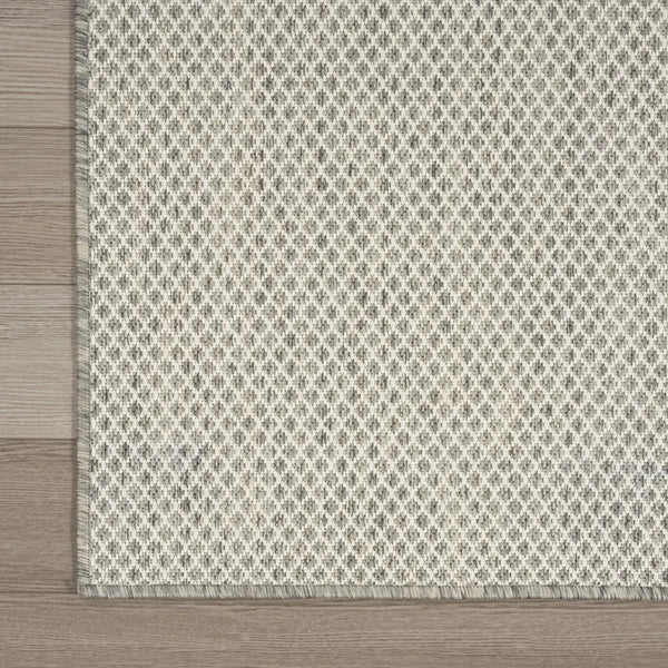6' Ivory And Silver Geometric Indoor Outdoor Runner Rug Homeroots Outdoor