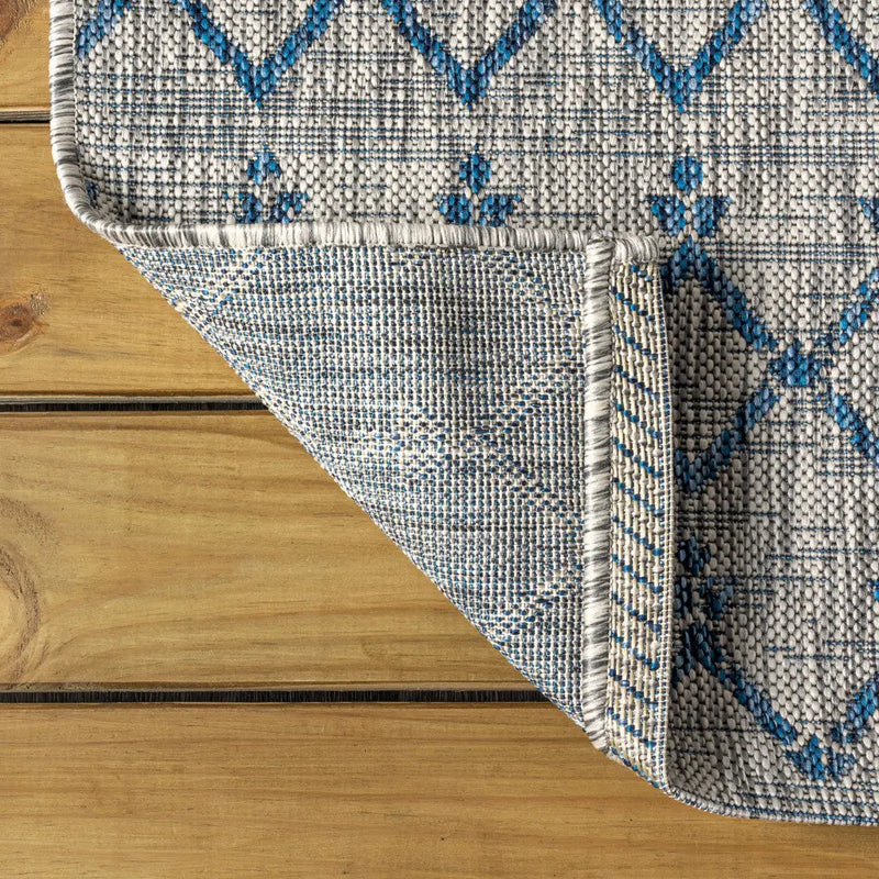 6' Light Gray And Navy Blue Square Trellis Indoor Outdoor Area Rug Homeroots Outdoor