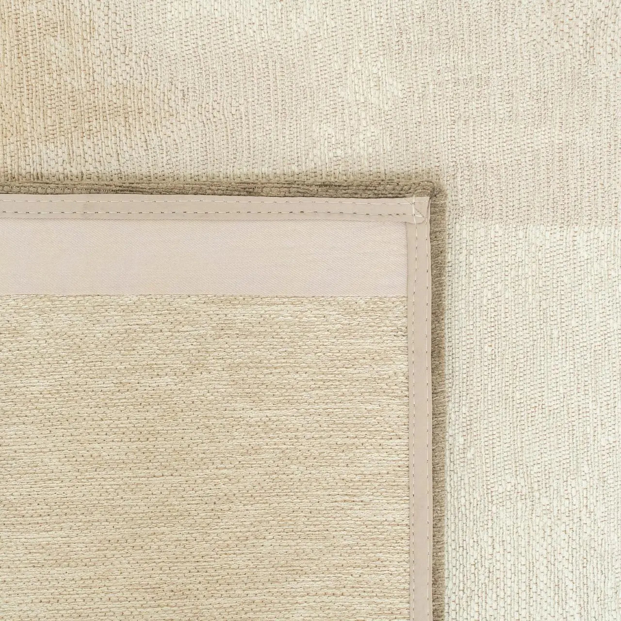 6' X 8' Gray And White Abstract Washable Area Rug With UV Protection Homeroots Home Decor