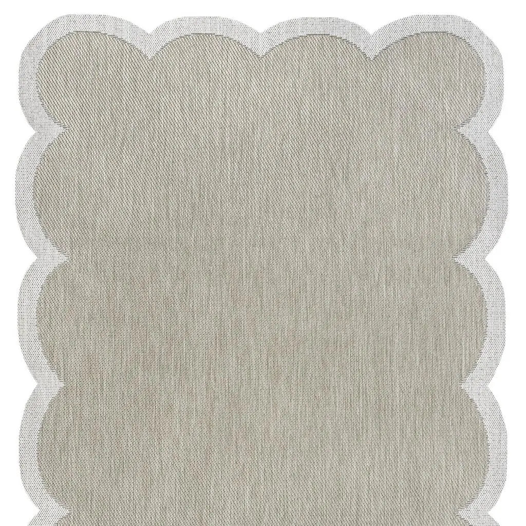 6' X 9' Beige And Cream Indoor Outdoor Area Rug Homeroots Outdoor