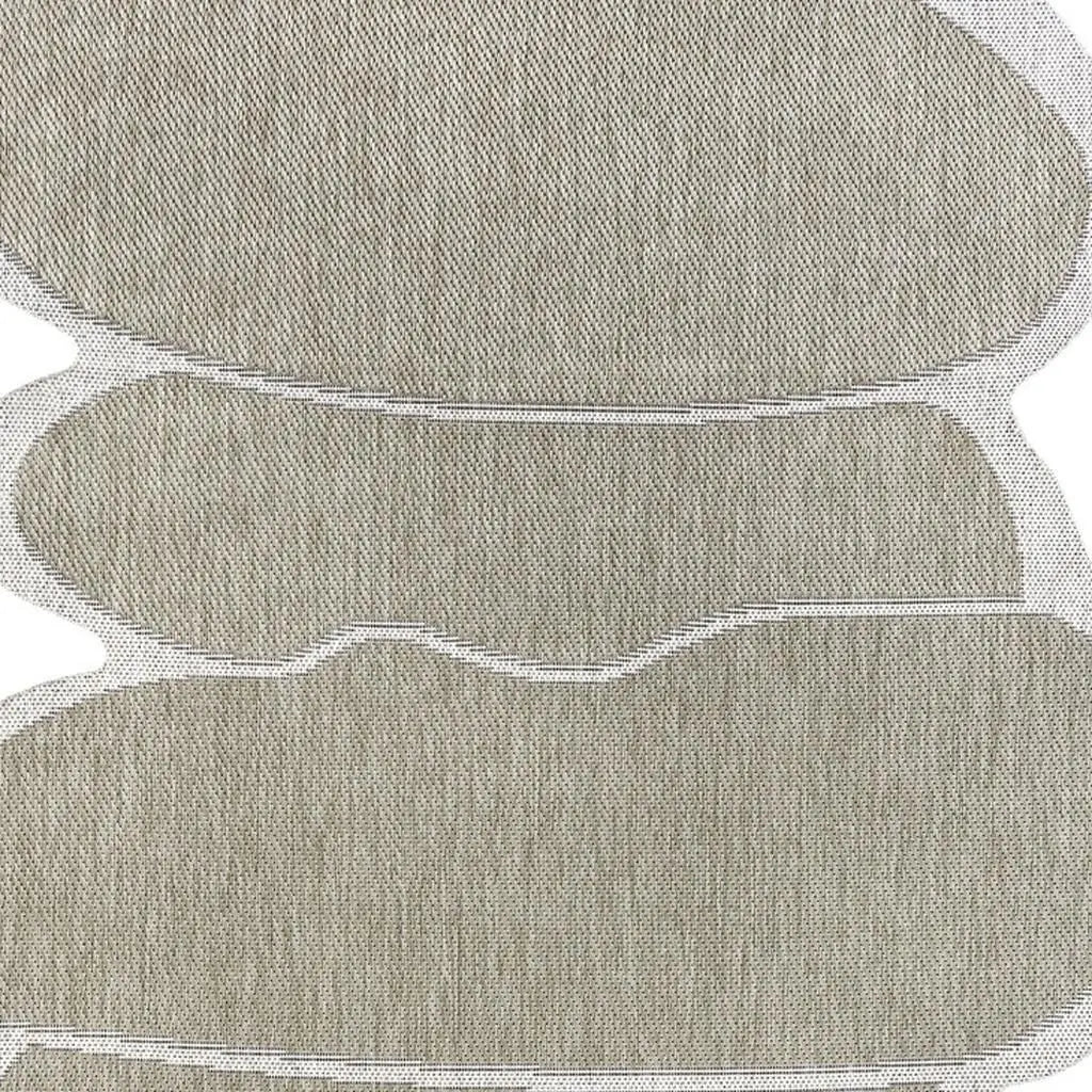 6' X 9' Beige And Cream Medallion Indoor Outdoor Area Rug Homeroots Outdoor