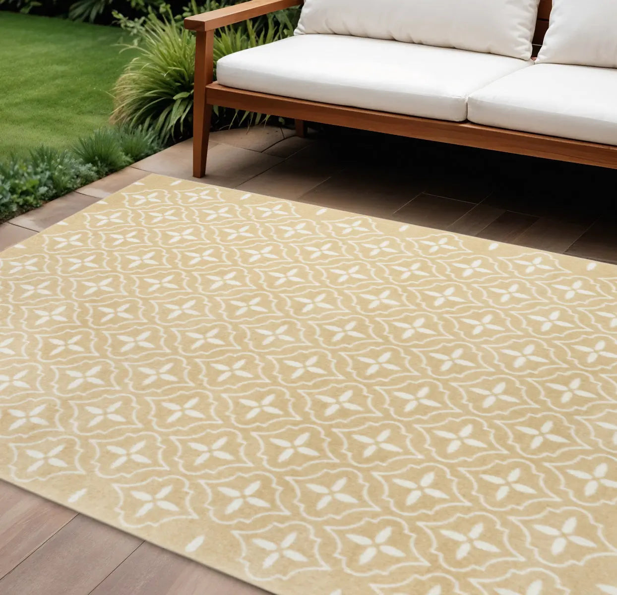 6' X 9' Beige And Ivory Geometric Indoor Outdoor Area Rug Homeroots Outdoor