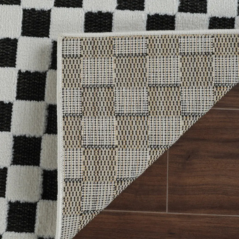6' X 9' Black and White Geometric Distressed Indoor Outdoor Area Rug Homeroots Outdoor