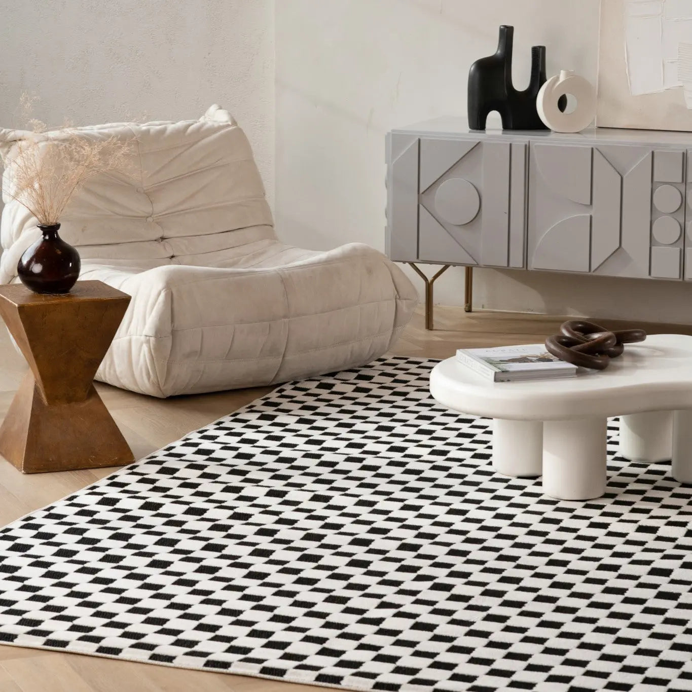 6' X 9' Black and White Geometric Distressed Indoor Outdoor Area Rug Homeroots Outdoor