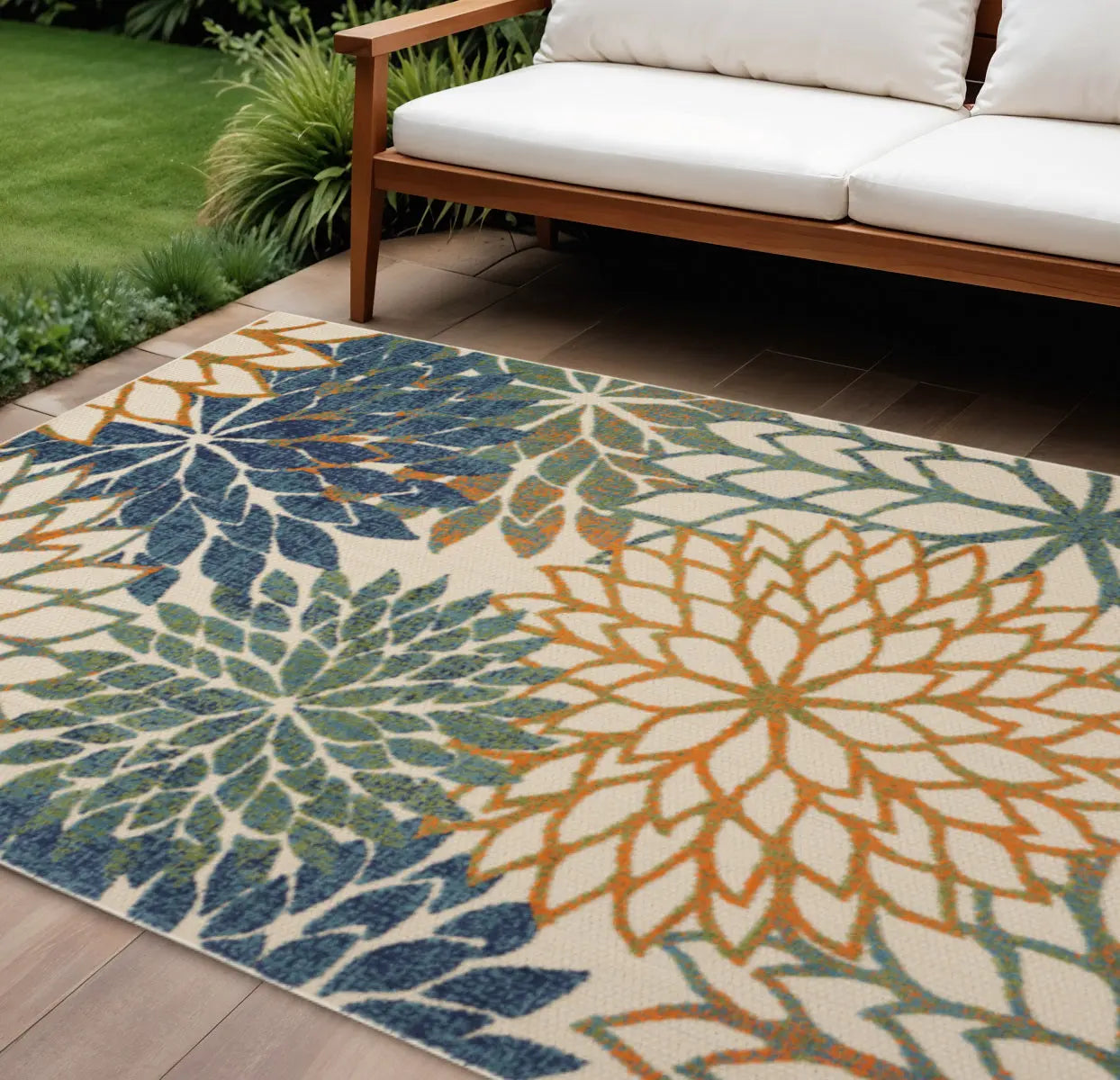 6' X 9' Blue And Green Floral Indoor Outdoor Area Rug Homeroots Outdoor