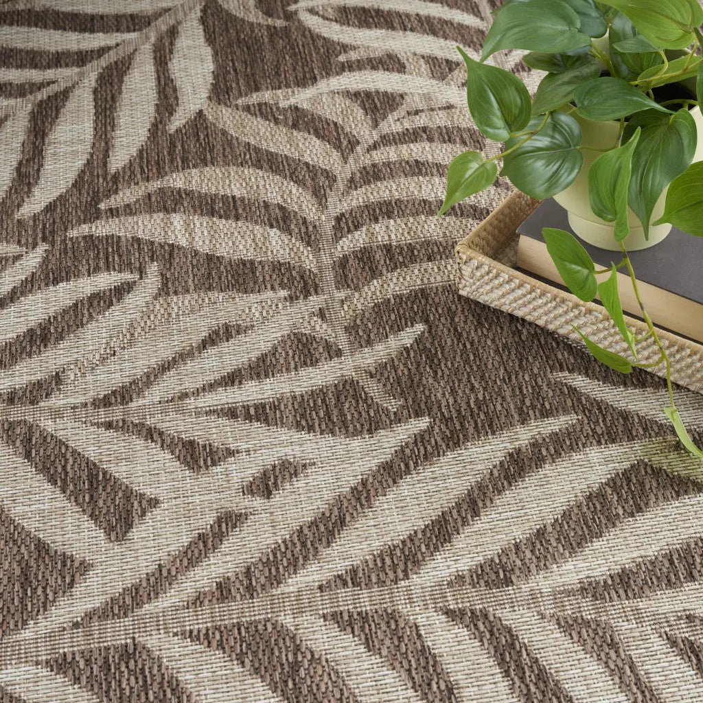 6' X 9' Brown And Ivory Palm Leaf Indoor Outdoor Area Rug Homeroots Outdoor