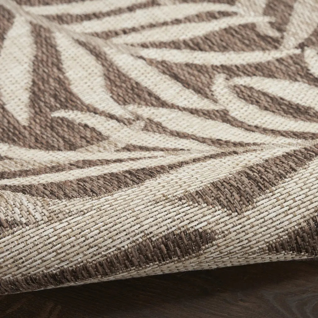 6' X 9' Brown And Ivory Palm Leaf Indoor Outdoor Area Rug Homeroots Outdoor