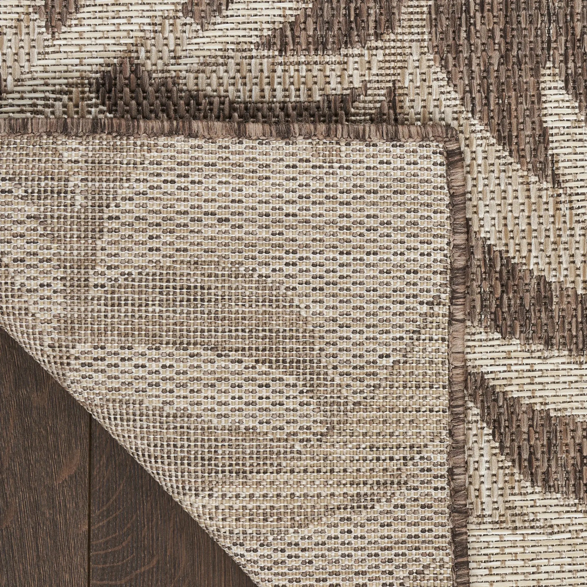 6' X 9' Brown And Ivory Palm Leaf Indoor Outdoor Area Rug Homeroots Outdoor
