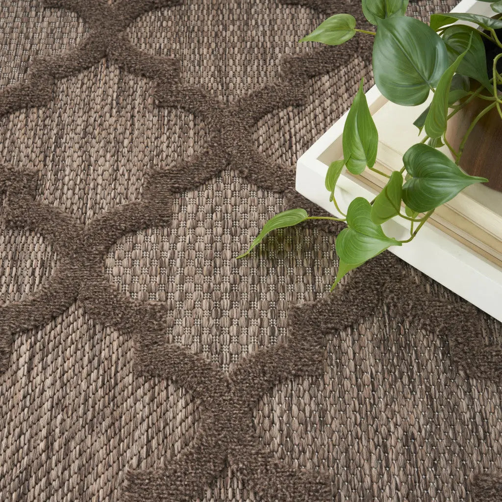 6' X 9' Dark Brown And Light Brown Trellis Indoor Outdoor Area Rug Homeroots Outdoor
