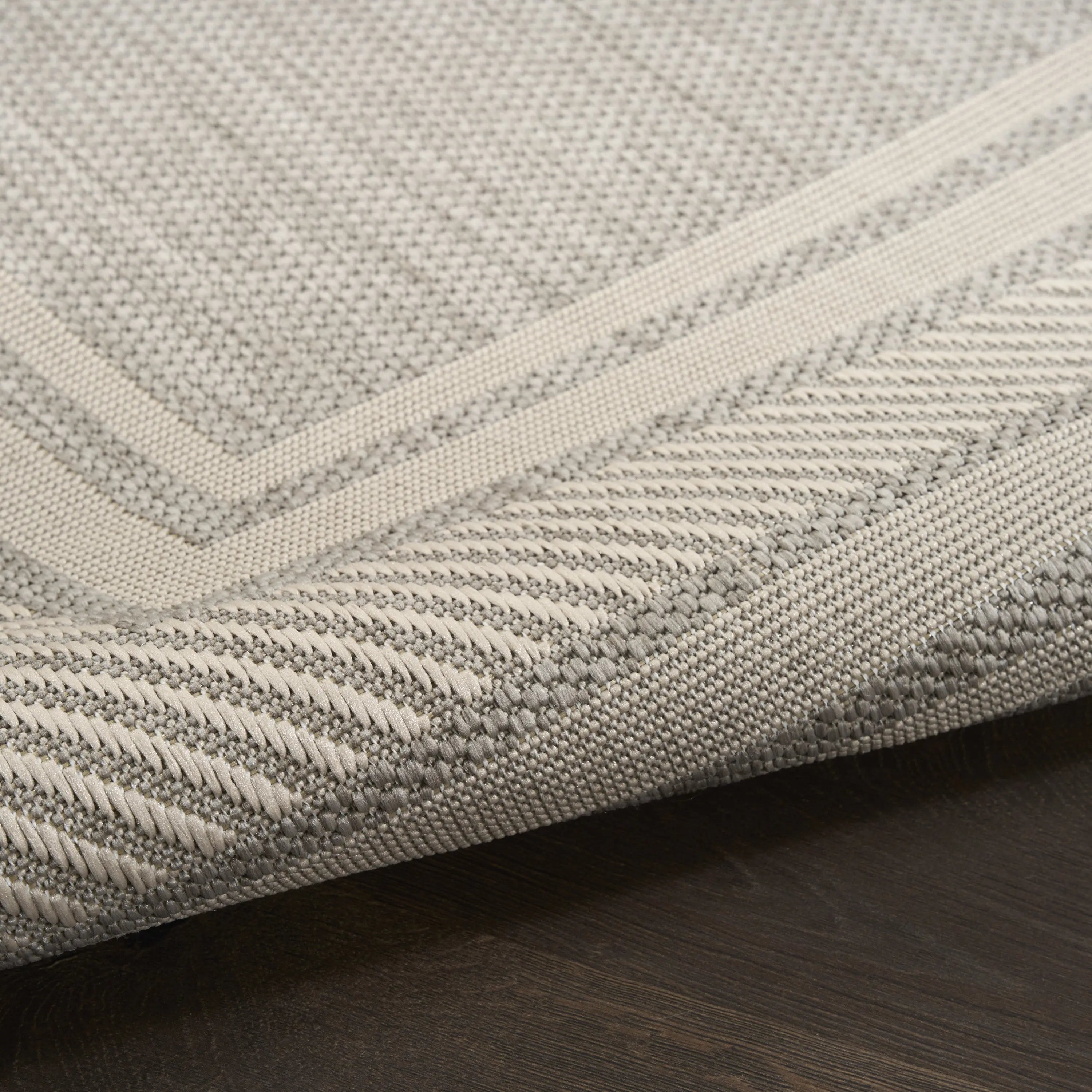 6' X 9' Gray Geometric Indoor Outdoor Area Rug Homeroots Outdoor
