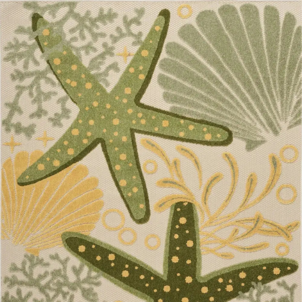 6' X 9' Green And Yellow Starfish Indoor Outdoor Area Rug Homeroots Outdoor