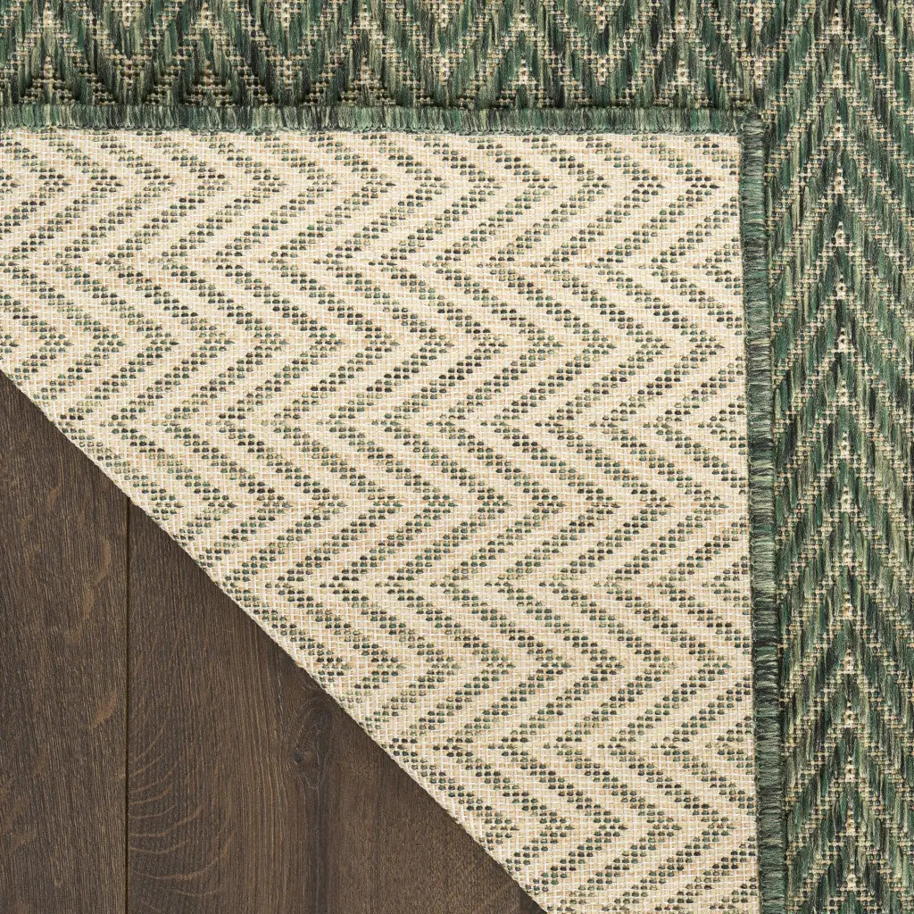 6' X 9' Green Geometric Indoor Outdoor Area Rug Homeroots Outdoor