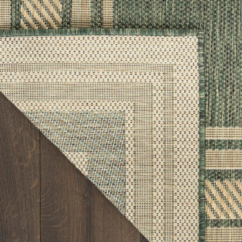 6' X 9' Green Geometric Indoor Outdoor Area Rug Homeroots Outdoor