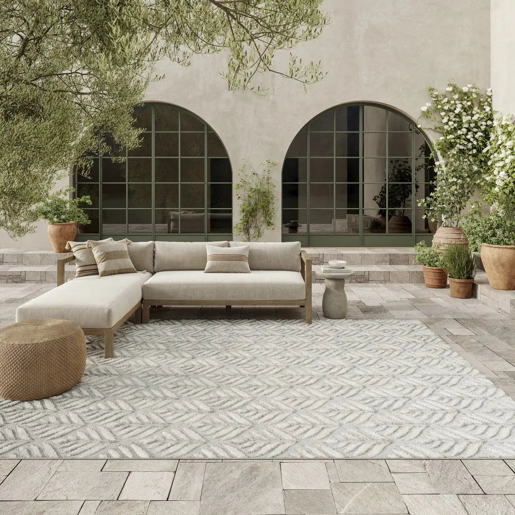 6' X 9' Grey Floral Stain Resistant Non Skid Area Rug Homeroots Outdoor