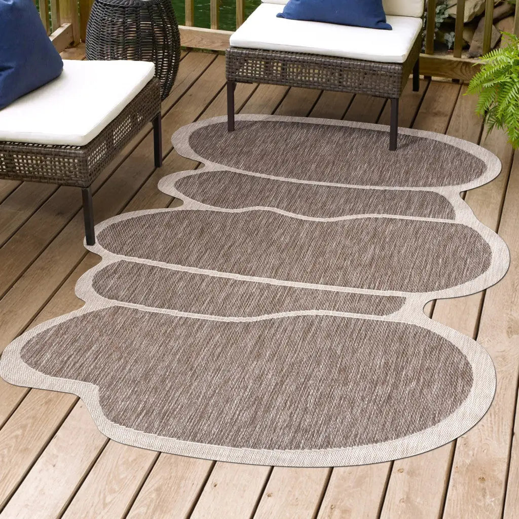 6' X 9' Light Brown And Beige Medallion Indoor Outdoor Area Rug Homeroots Outdoor