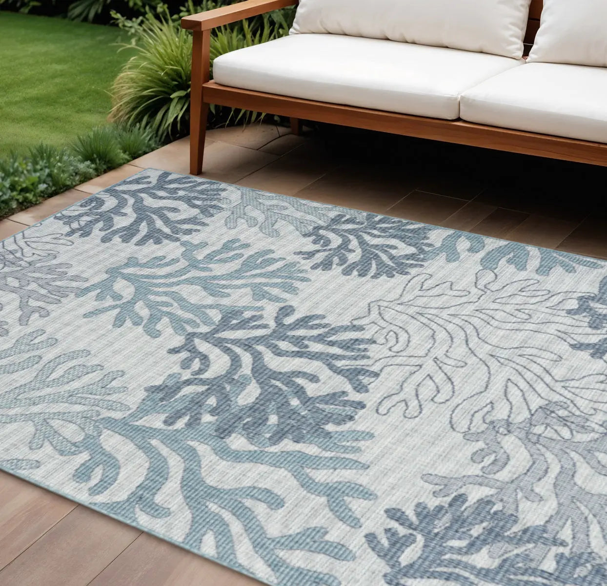 6' X 9' Navy Blue Sky Blue And Ivory Nautical Indoor Outdoor Area Rug Homeroots Outdoor