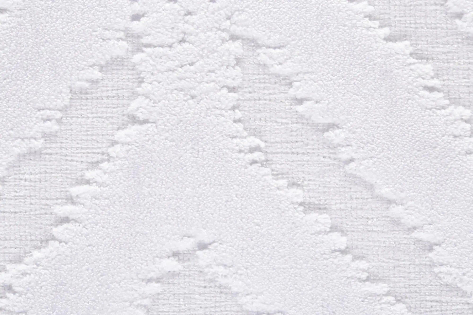 7' White Diamond Round Rug Homeroots Home Decor
